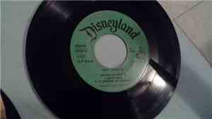 Walt Disney - Presenta la Storia di 